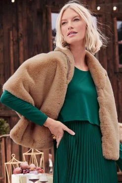 Anastasia Faux Fur Capelet