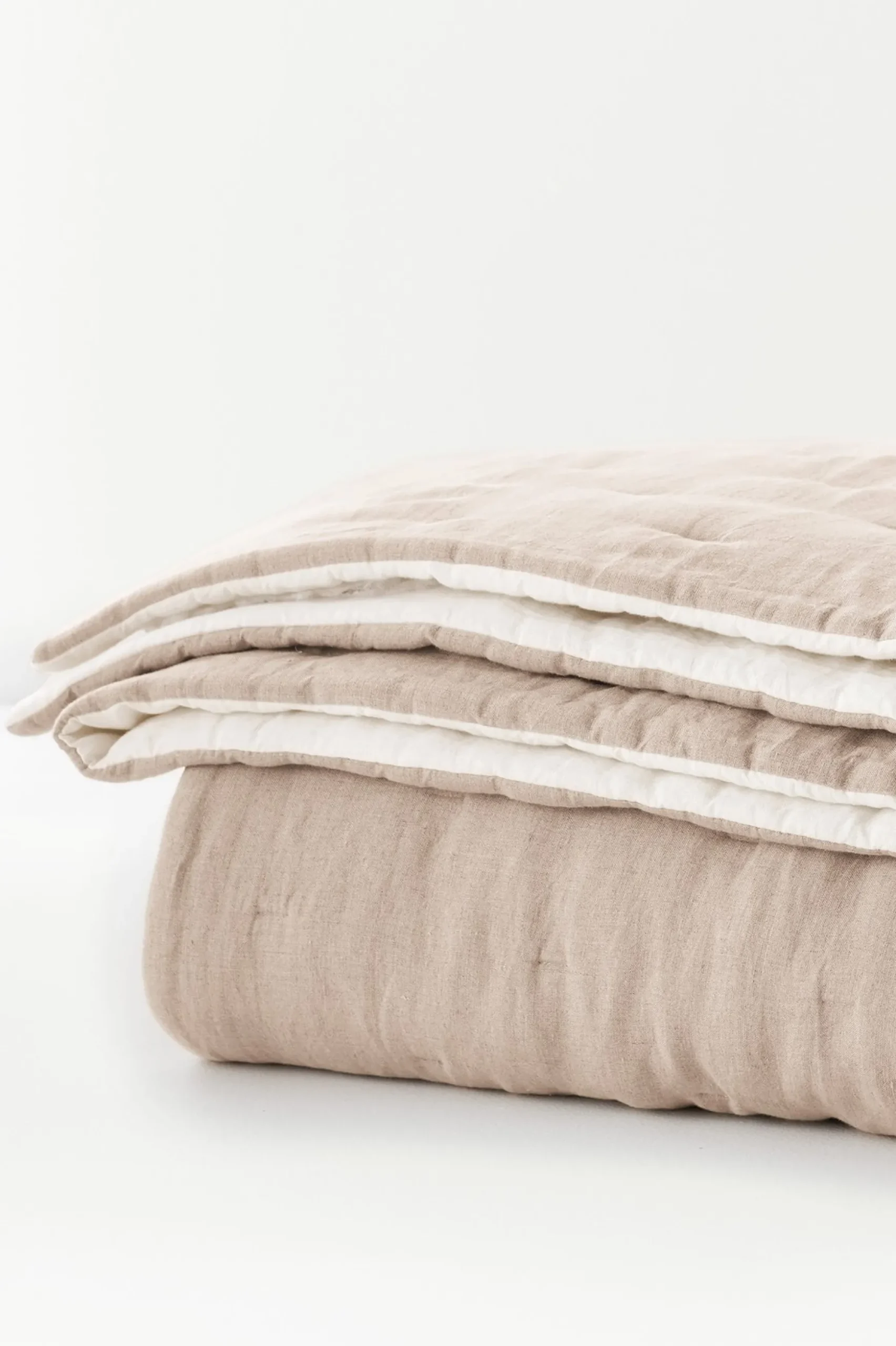 Marcella Linen Reversible Quilt