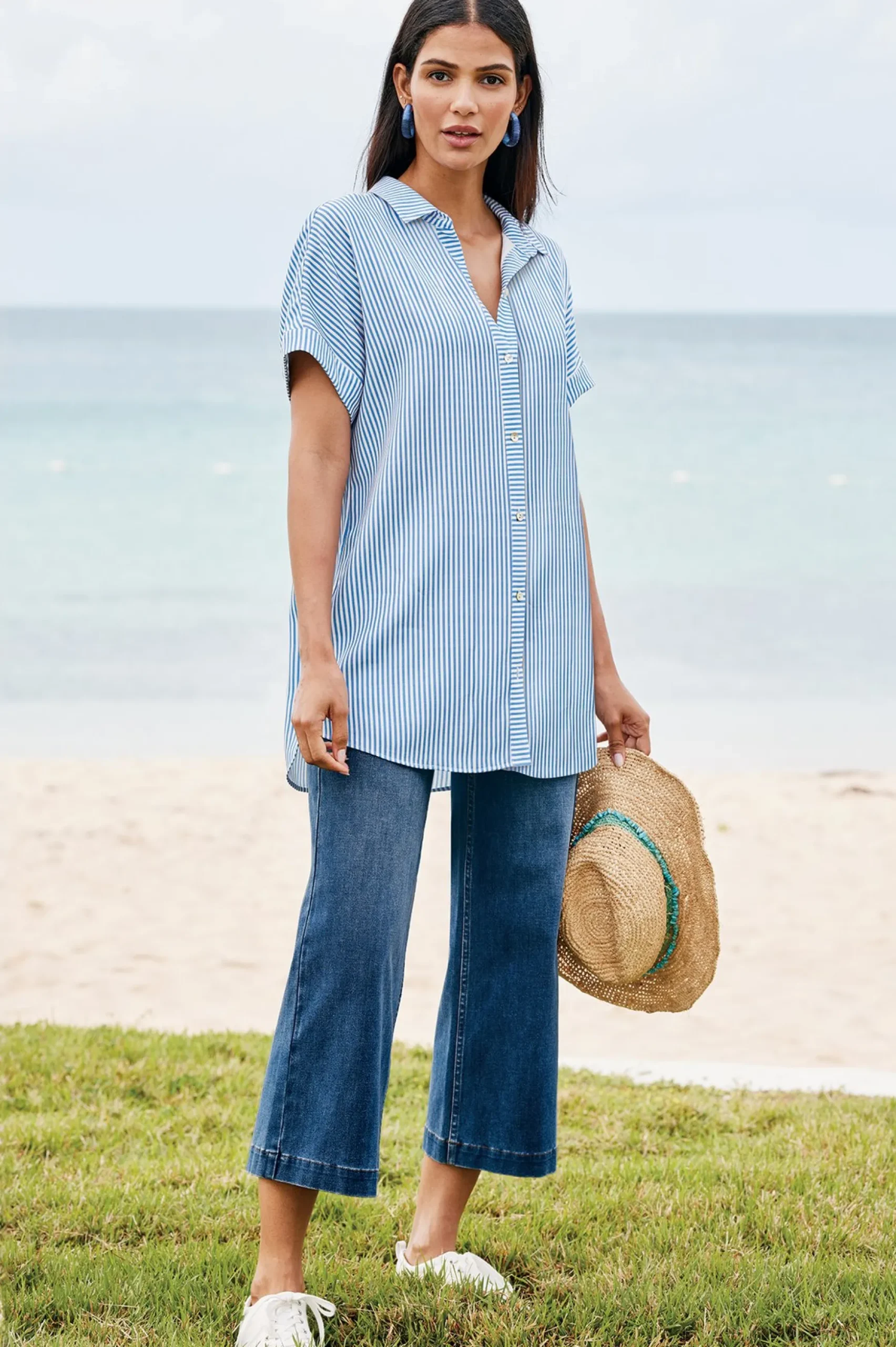 Petites Ultimate Denim Wide Leg Crop Jeans